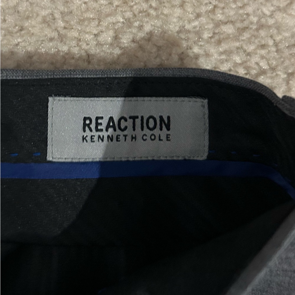 Kenneth Cole Reaction Men’s Dress Pants size 38S W31 - Picture 3 of 3